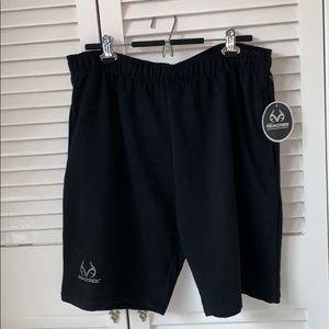 NWT Real Tree Men’s black knit drawstring shorts